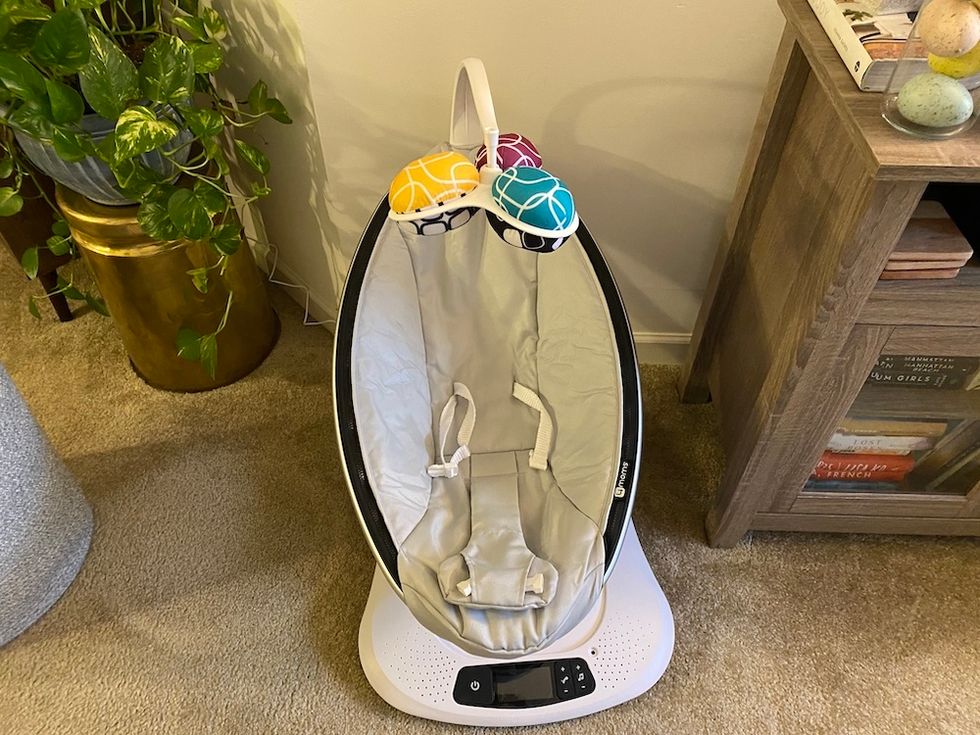 mamaRoo4 without infant insert.