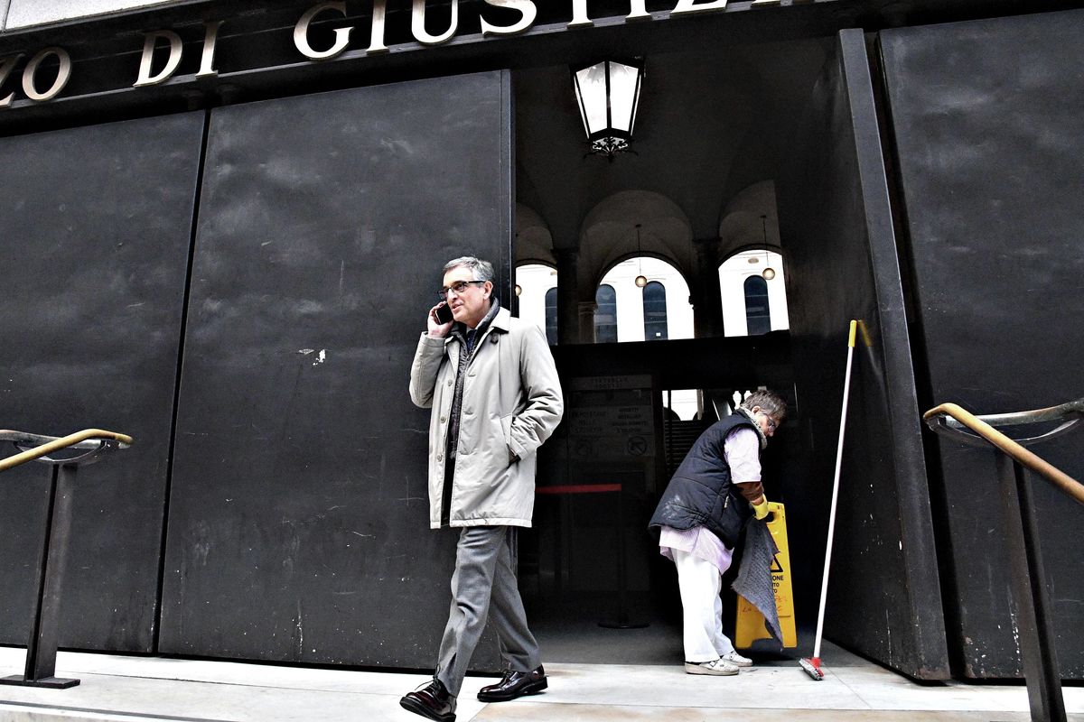 Online i messaggi con l’ex capo dei pm di Arezzo