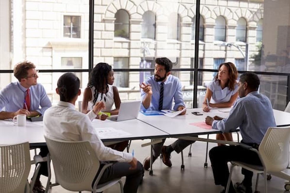 The 3 challenges of sales strategies to advance your competition