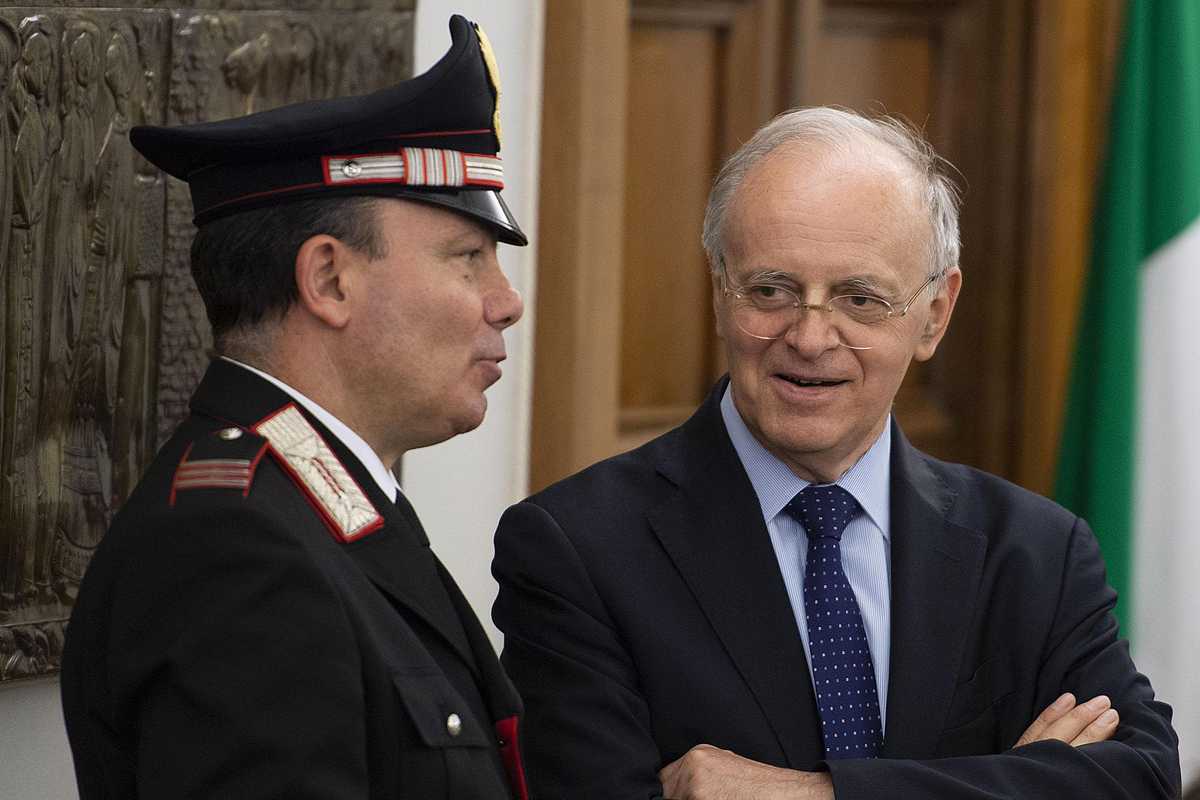 «I pensionati devono lasciare il Csm». Ecco la sentenza che gela Davigo