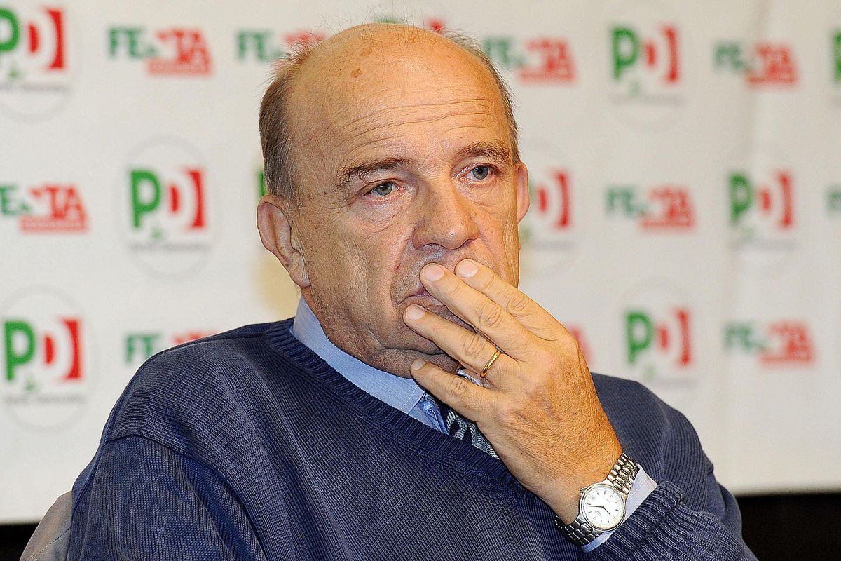 Il regimetto di sanità usa la paura e ora se la prende con i giovani