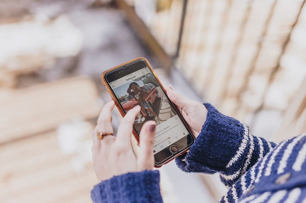 10 Short, Sweet Instagram Captions To Use When Your Friends Can't Help You Think Of Anything Clever