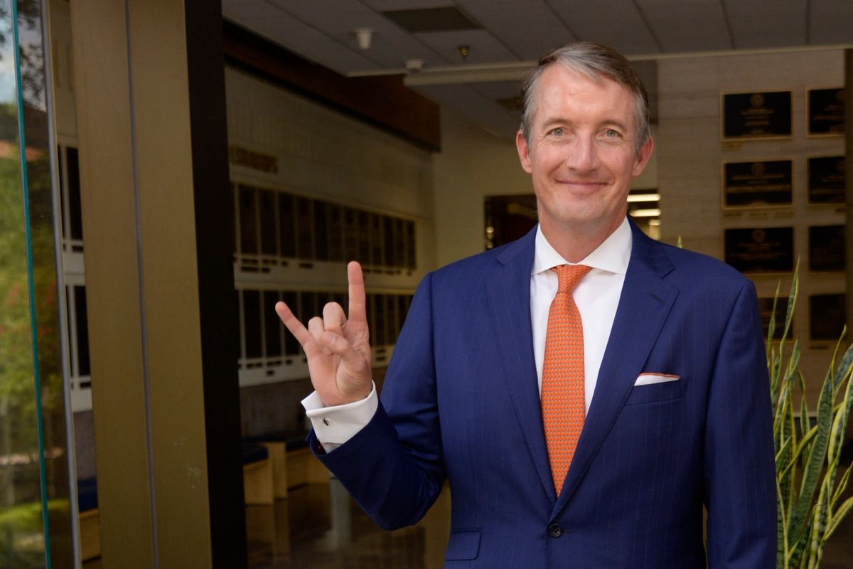 UT Austin names Jay Hartzell as sole finalist for presidency