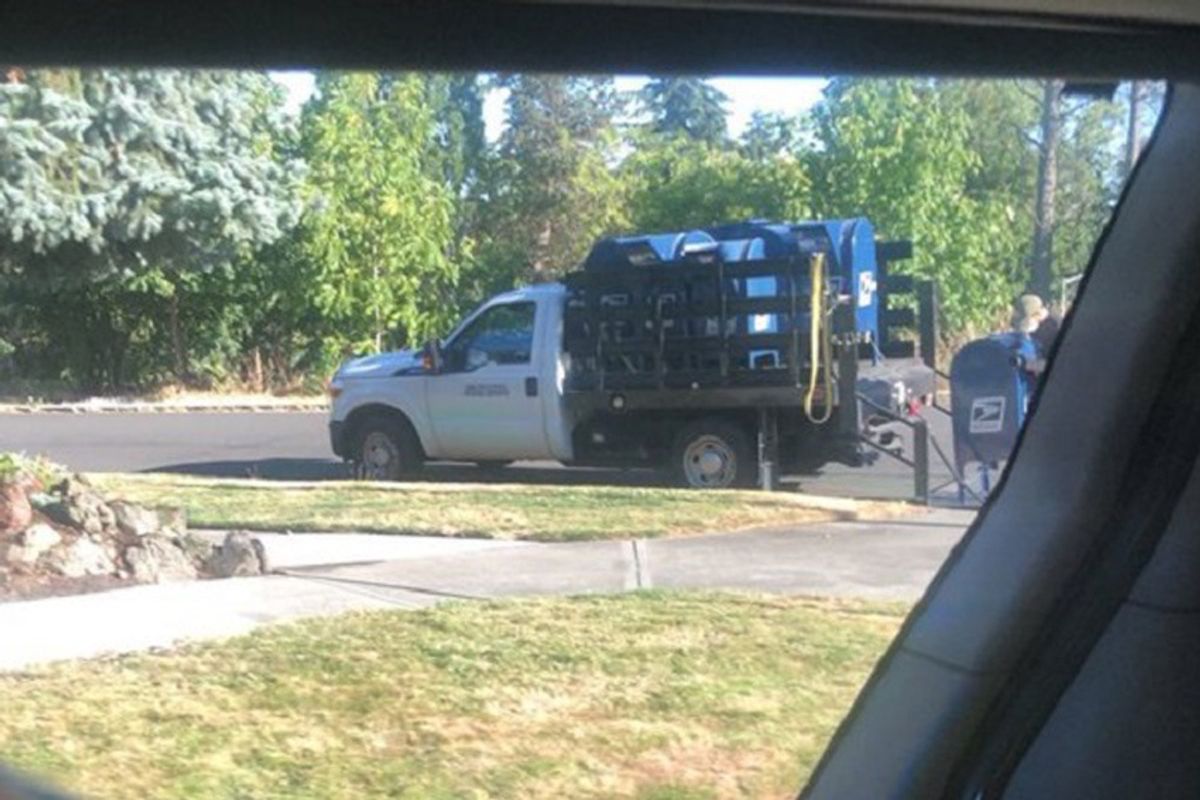 Should We Freak Out Yet? Your Postal Service Fuckery Roundup 