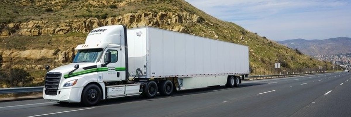 penske electric truck