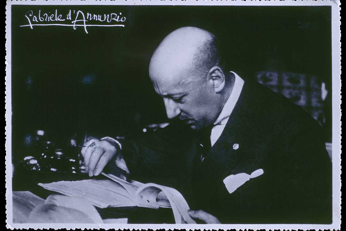 D’Annunzio, goloso di frittate e inventore di liquori e cremini