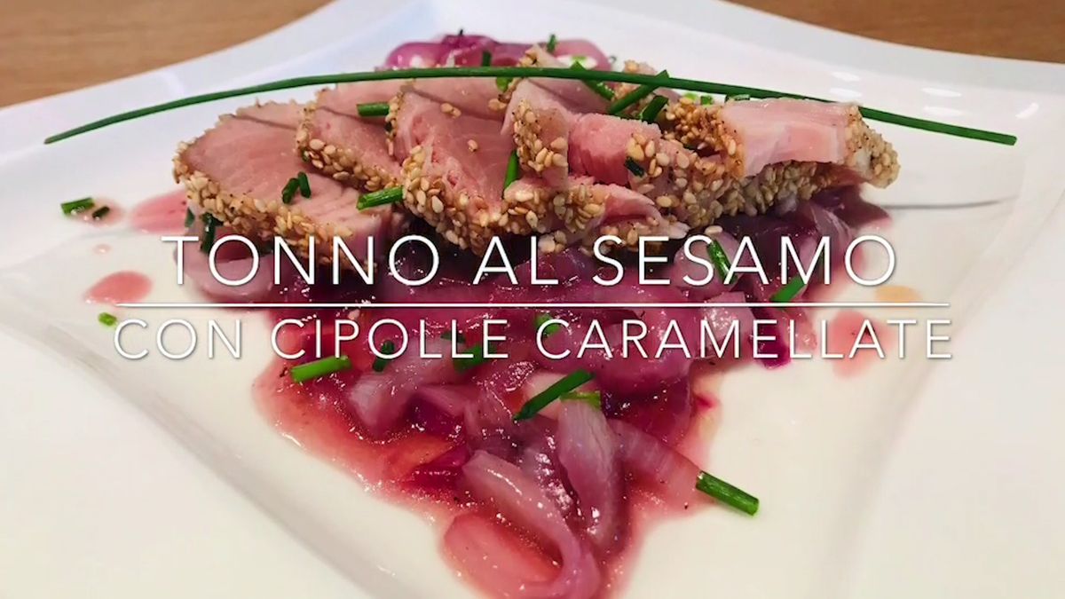 Cuciniamo insieme: tonno al sesamo con cipolle caramellate