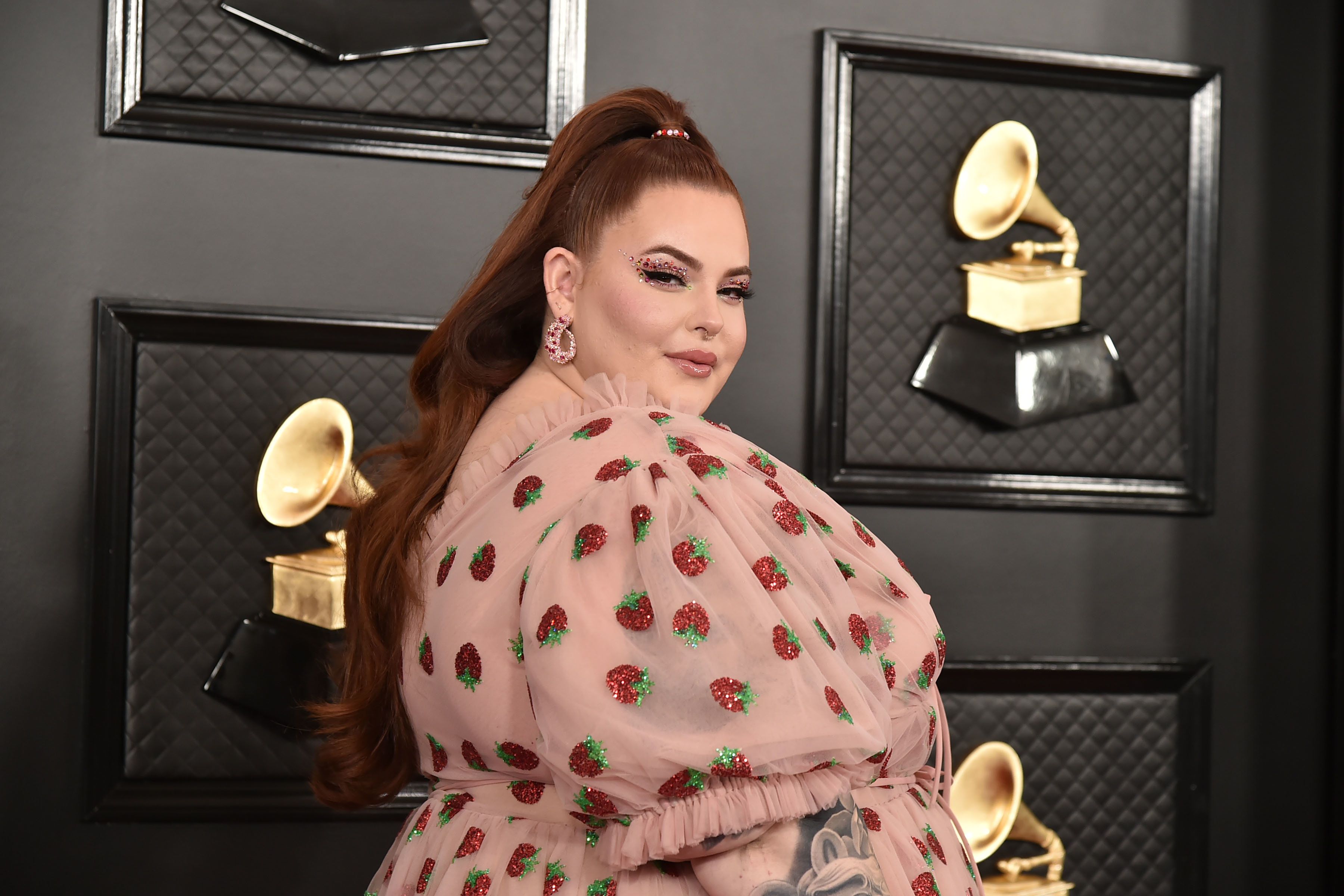 Tess Holliday Calls Out Critics of Her Viral Strawberry Dress - PAPER  Magazine