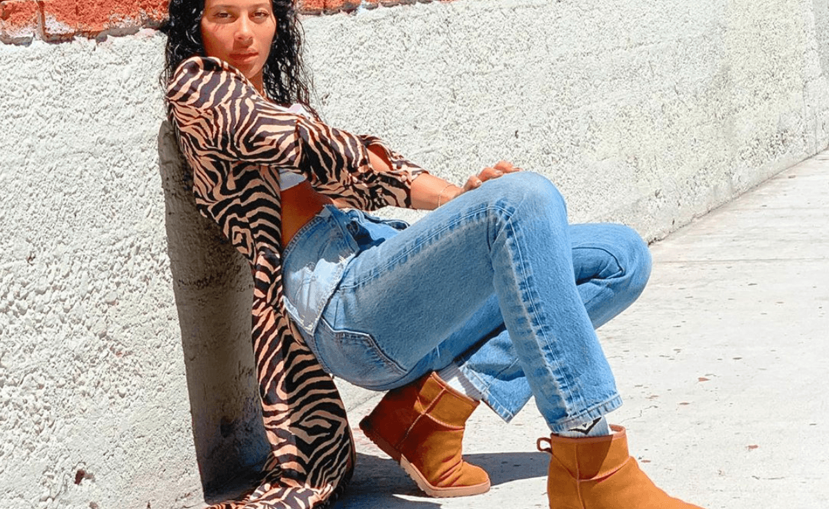 ugg classic femme toggle wedge boot