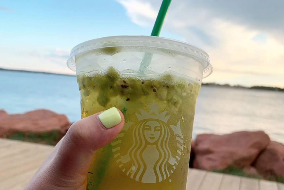 Starbucks Just Dropped A Kiwi Starfruit Refresher And As A Barista, I Honestly Don't Know How I Feel