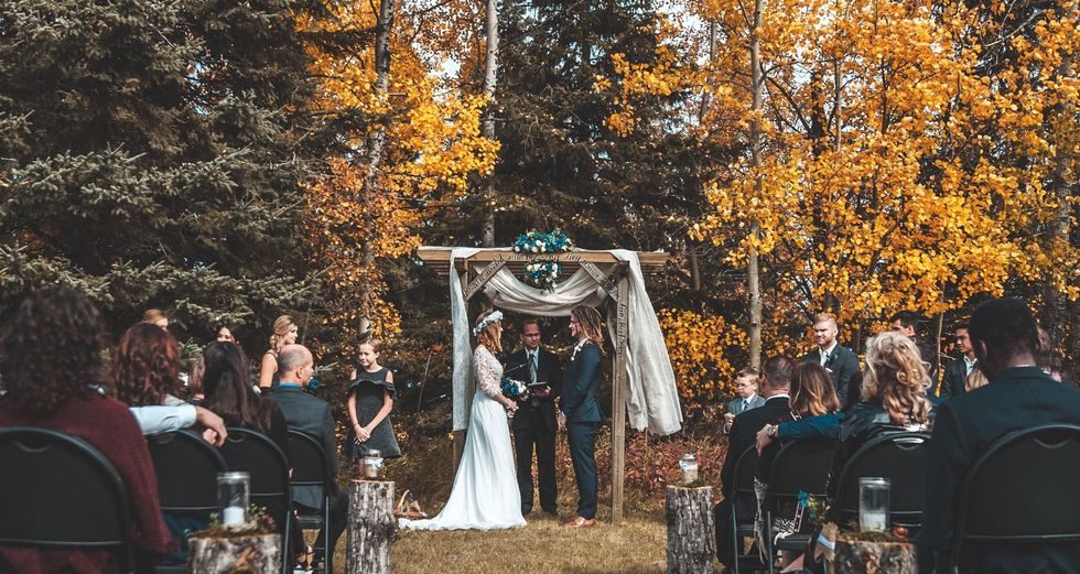 5 Reasons Fall Weddings Are Autumn-atically The Best