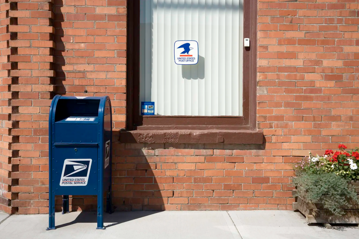 In Texas, USPS woes and state deadlines could leave voters without enough time to return mail-in ballots