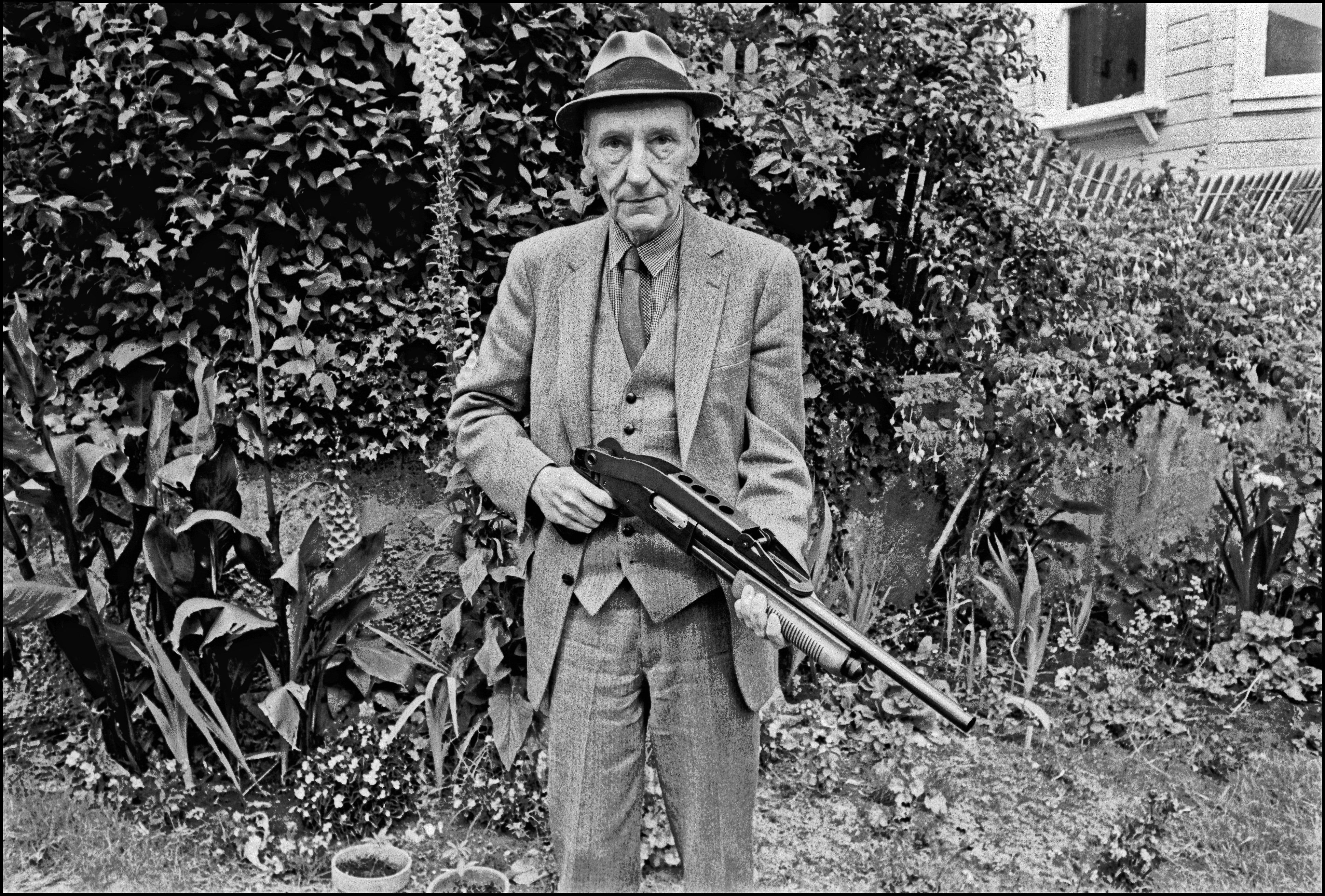 E Burroughs sparò sull’islam radicale: «Religione di barbari indietro di mille anni»