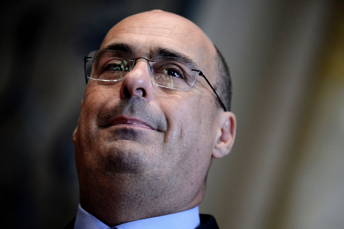 Zingaretti ci ricasca. Camici sequestrati, a rischio 2,8 milioni
