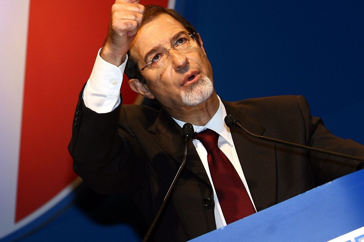 A Lampedusa 20 barche in un giorno. Ci sono 1.050 immigrati per 192 posti