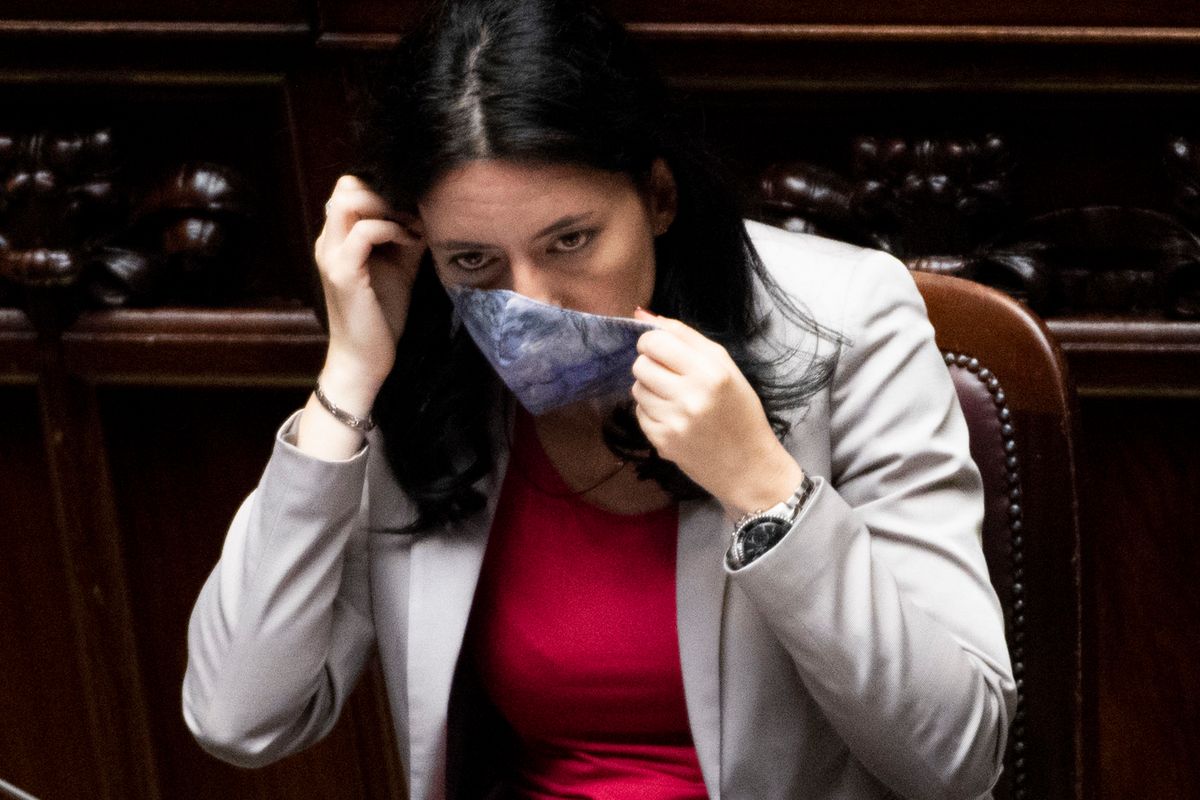 L’ultimo disastro del ministro Azzolina. Altro che vittima, è solo una incapace