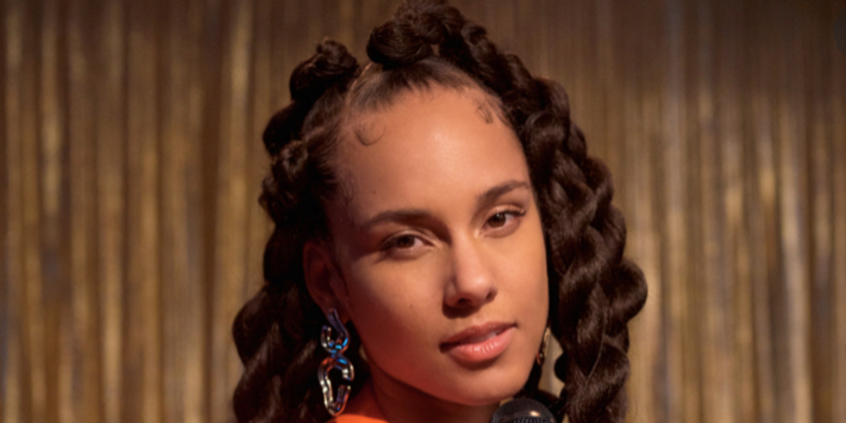 Here's How To Recreate Alicia Keys' Eclectic "So Done" Twists At Home