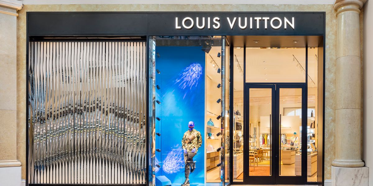 See Jeffree Star's Massive Louis Vuitton Monogrammed Bench - PAPER Magazine