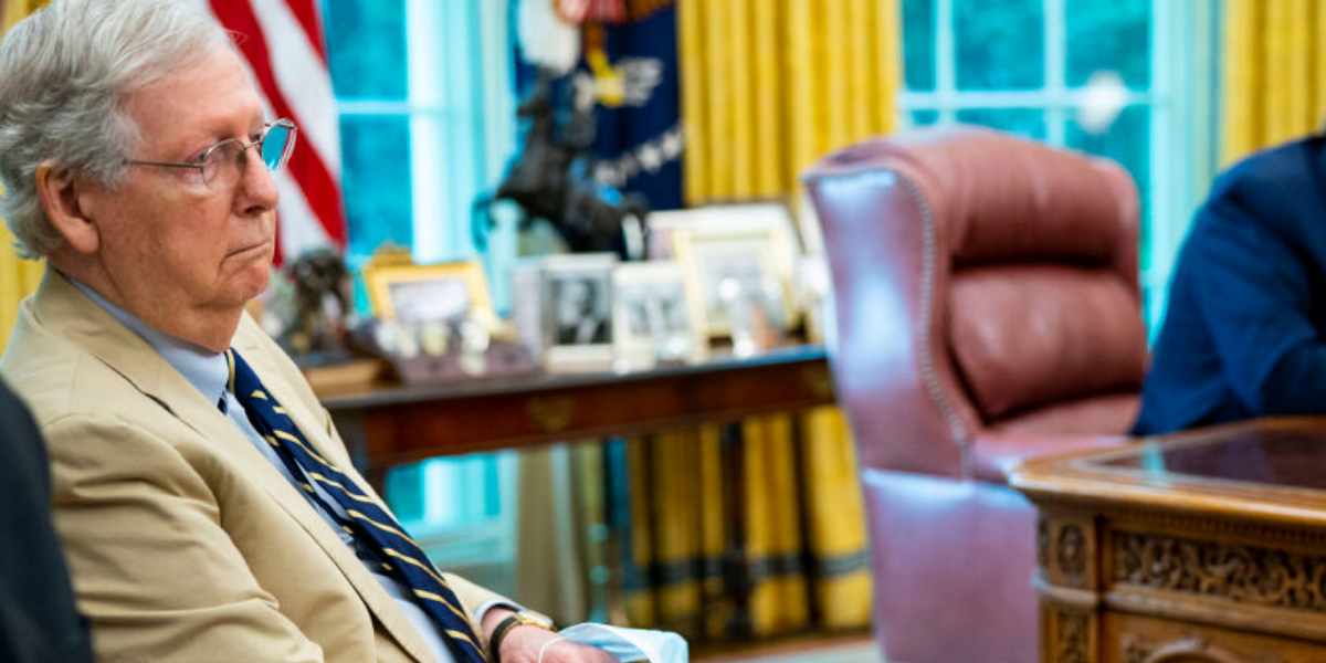 Mitch McConnell Called Out For Wearing Obama-Like Tan Suit ...