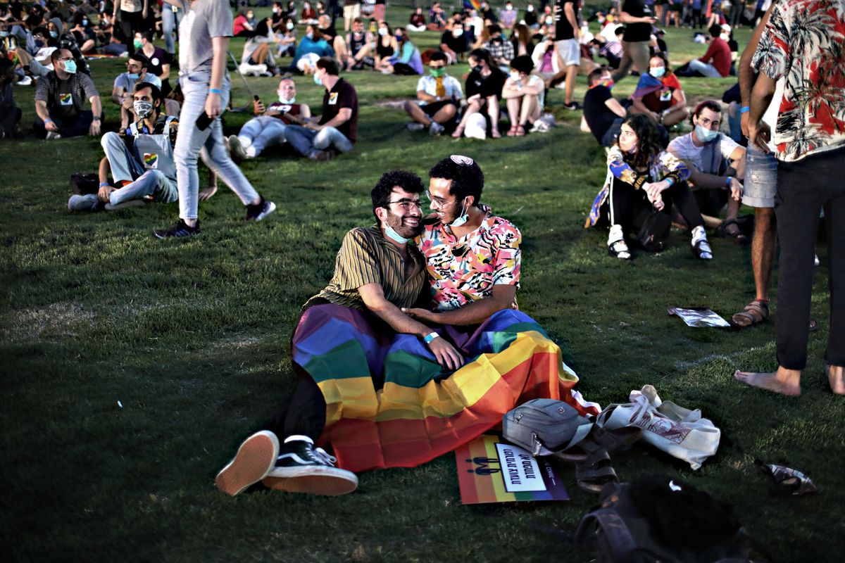 La truffa del ddl Zan. Già assegnati 4 milioni per la legge che non c’è ancora