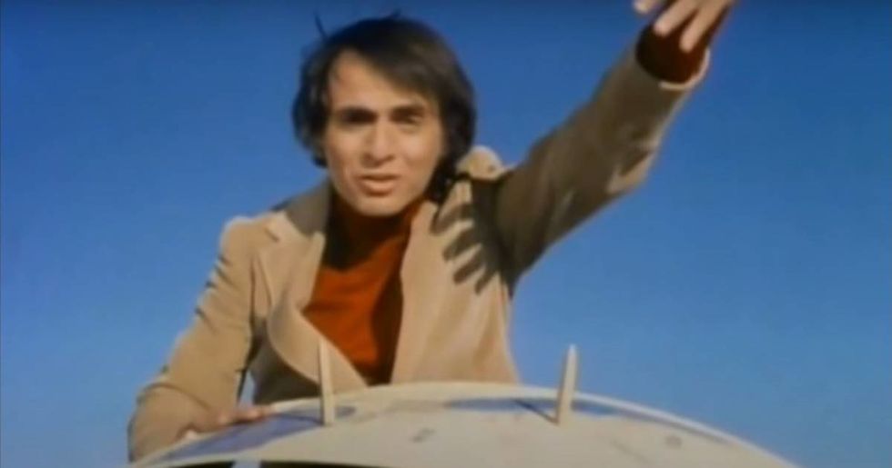 Remember when 'Cosmos' host Carl Sagan debunked flat Earthers with a piece of cardboard?