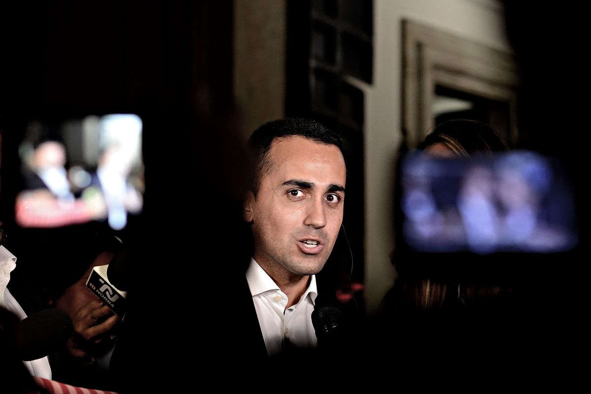 Fico, Di Maio e Di Battista si alleano per il tiro al bersaglio su Giuseppi