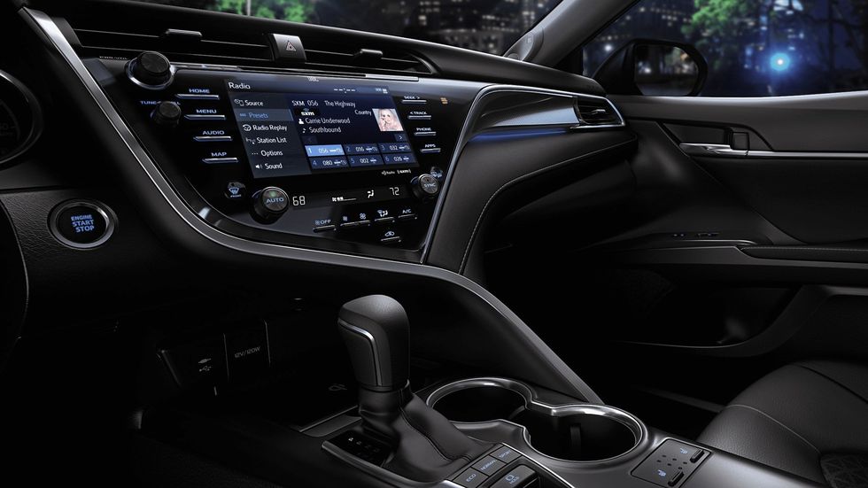 Dashboard touchscreen of the 2020 Toyota Camry