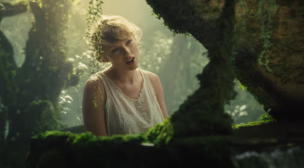 Every Song And Lyrics Video From Taylor Swift's 'Folklore,' Ranked