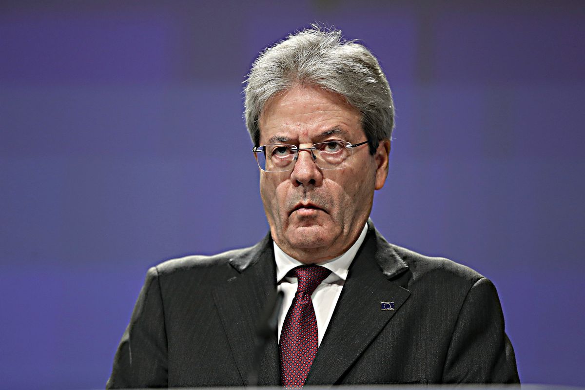 Già si litiga per gestire aiuti che non ci sono