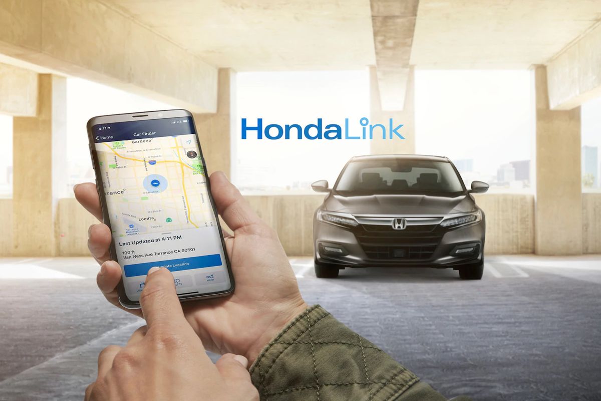 ​The HondaLink connected car smartphone app