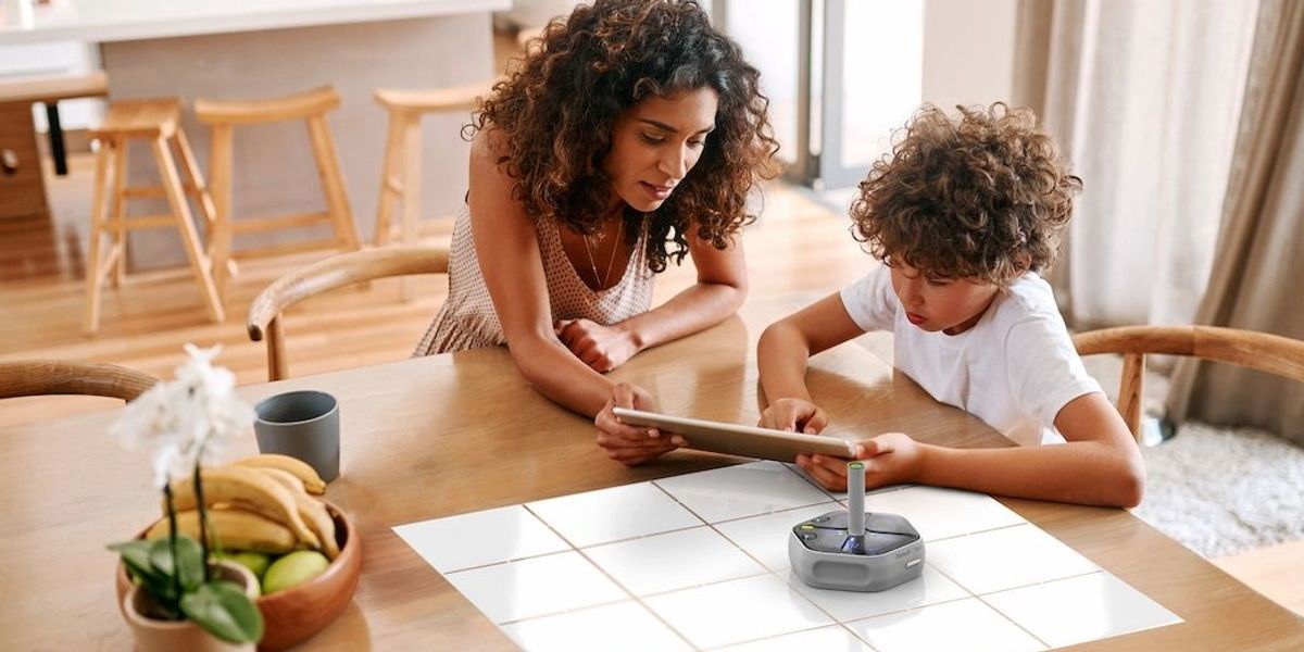 Meet Root rt0, iRobot's new toy, teaching kids how to code Gearbrain