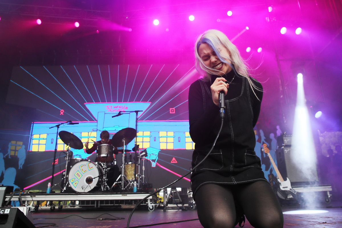 Watch Phoebe Bridgers Scream Into the Void for "I Know the End" - PAPER
