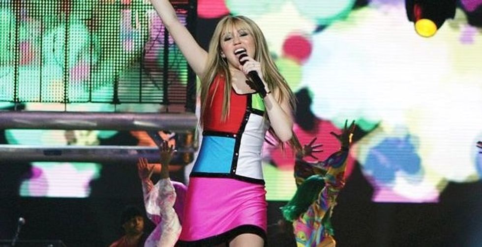 These Hannah Montana Looks Are STILL Just As Iconic As Her Superstar Double Life