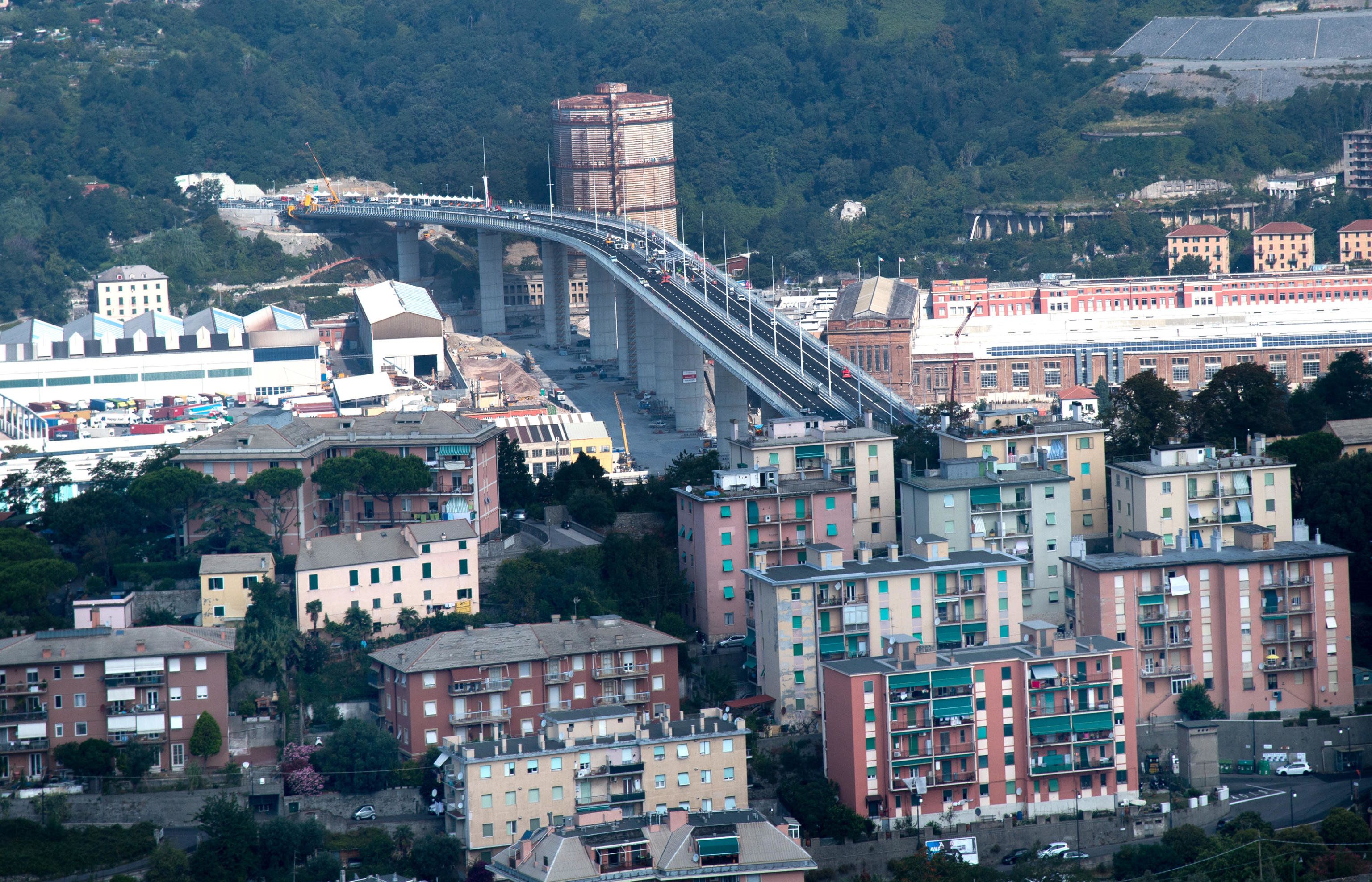 Oggi s’inaugura il ponte di Genova senza i parenti dei morti sul Morandi