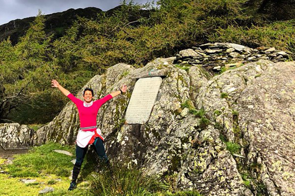 Nothing could stop this British woman, and her bad knee, from hiking 318 miles in 6 days