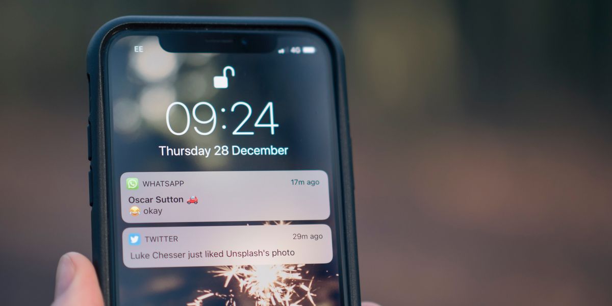 People Break Down The Worst Notification They've Ever Gotten While Someone Was Using Their Phone