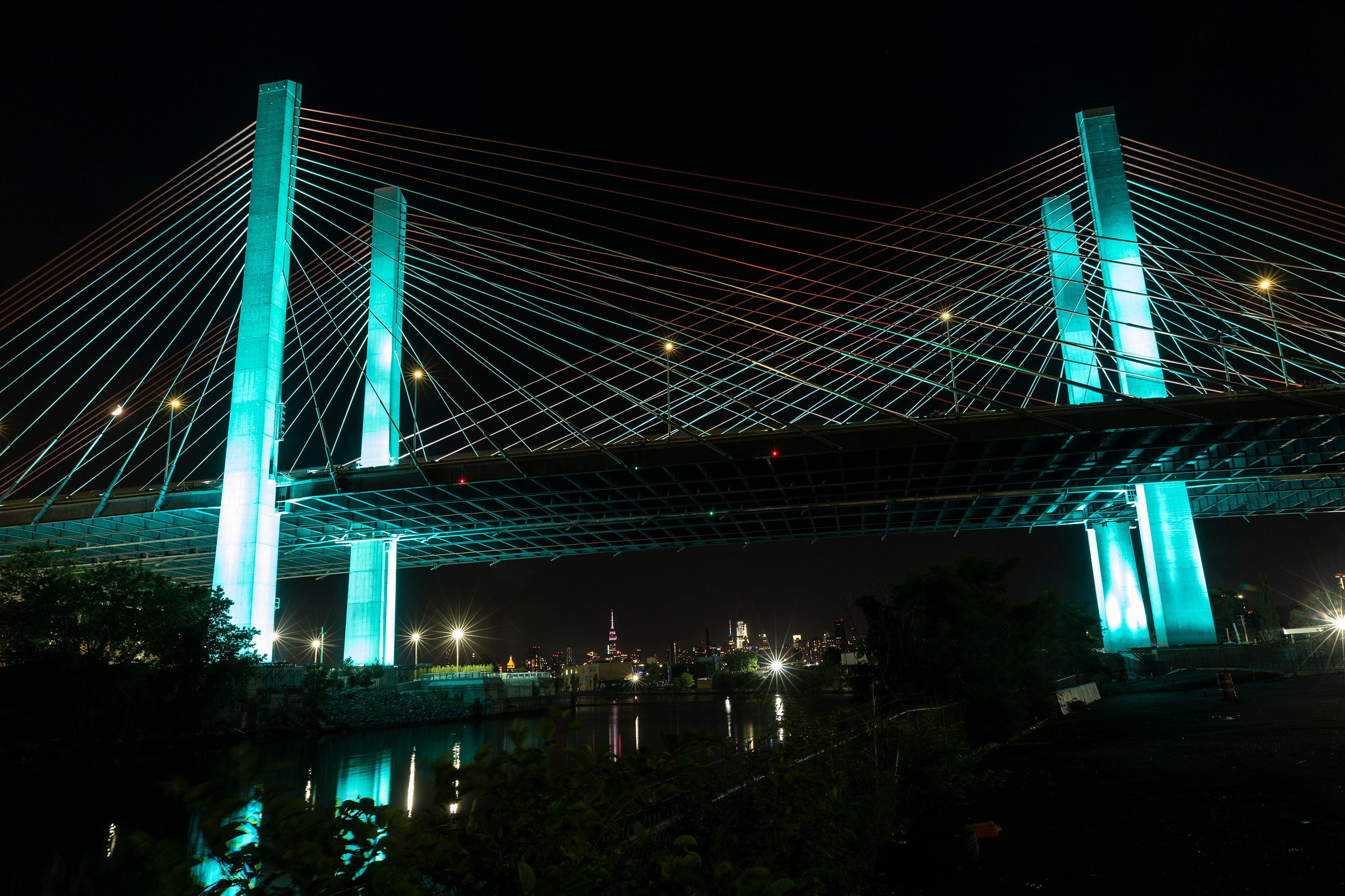 Brooklyn Bridge Rave Draws Online Backlash - PAPER Magazine