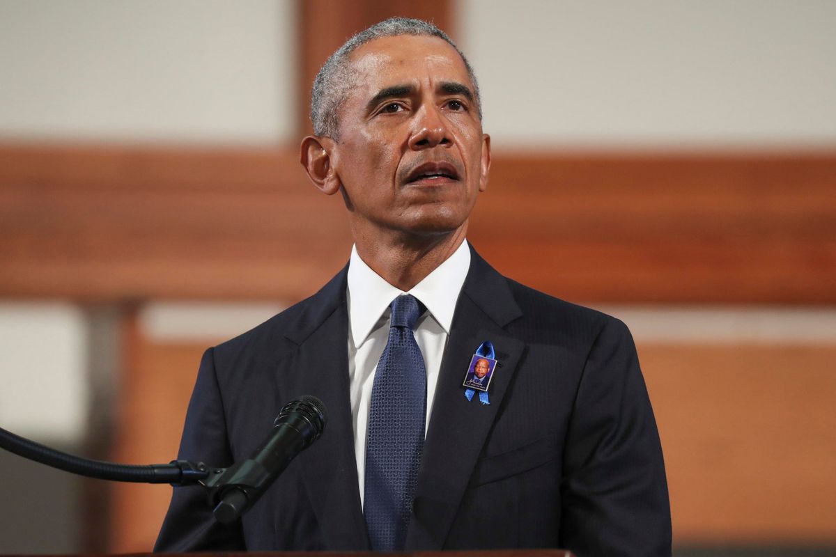 La vice di Obama prima difende l'ex presidente, poi lo inguaia