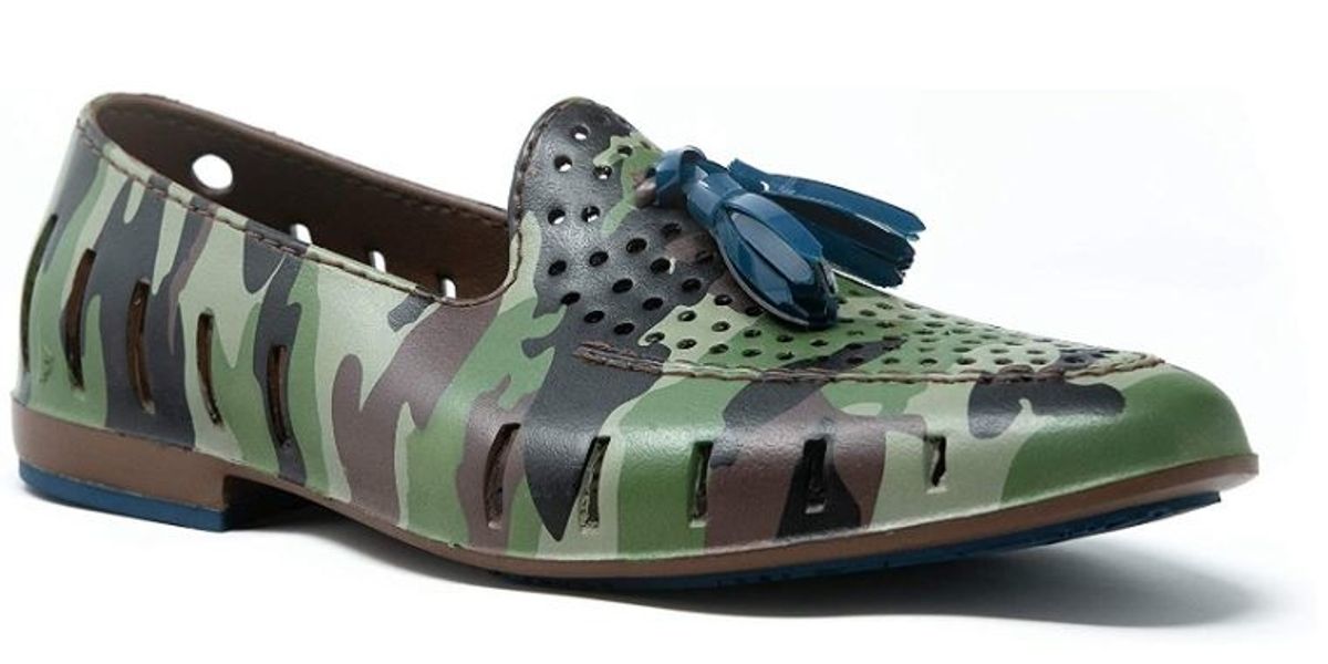 NEW FLOATHERS CHAIRMAN BIT SHOES WATERPROOF FLOATS ON WATER TRACTION ANTI-SLIP CHAIRMAN BIT - BLUE CAMO/LIME GREEN - MENS - FINAL SALE  main image 2