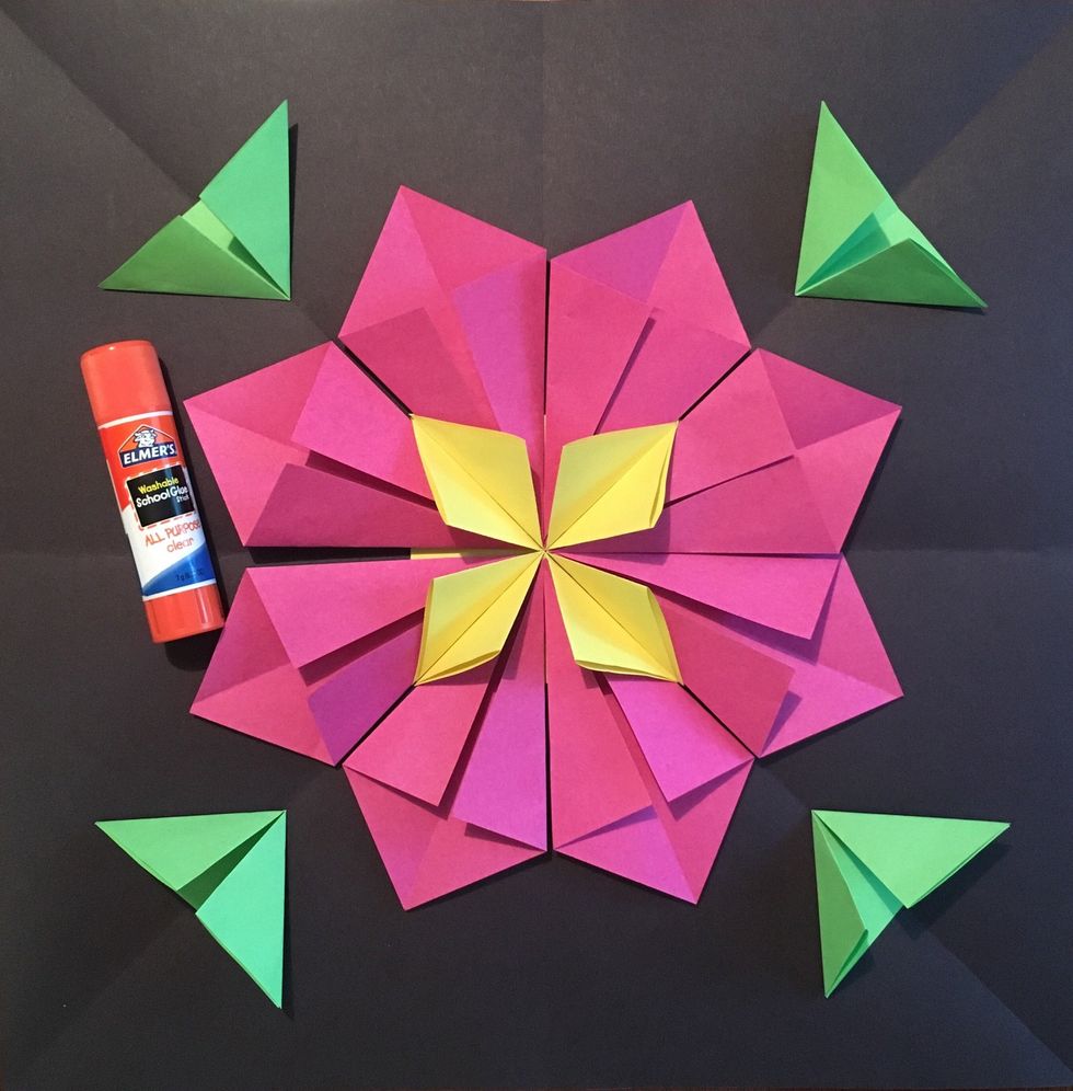 Symmetry breaking in nature image