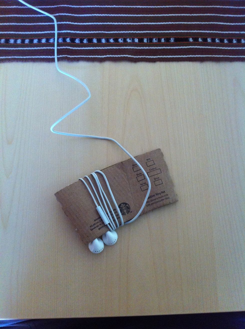 How to organize earbud headphones B+C Guides