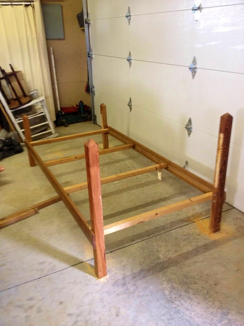 How to make a diy wwe wrestling bed under $100 - B+C Guides