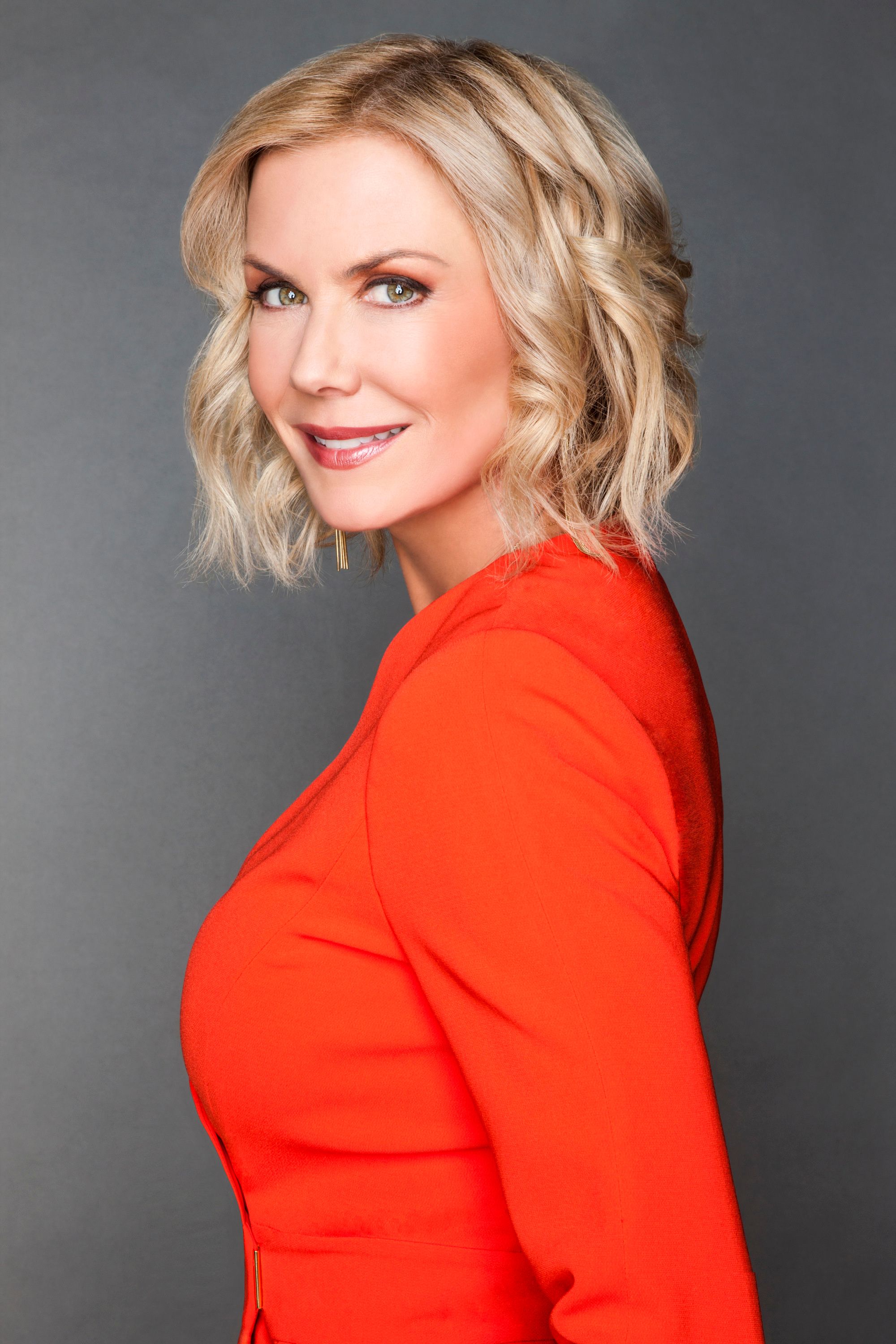 Katherine Kelly Lang as Brooke Logan in a red dress