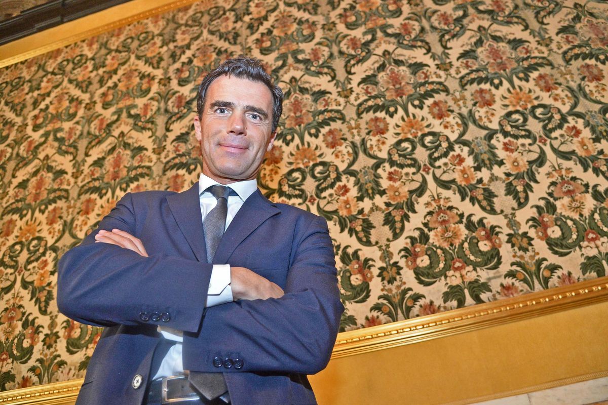 «Sono in Italia i 10 miliardi di euro degli eredi dello scià di Persia»