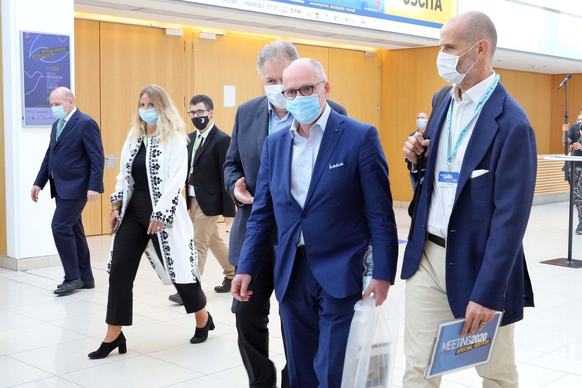 Accusano gli altri,
ma chi gioca sporco con il coronavirus oggi sta al governo