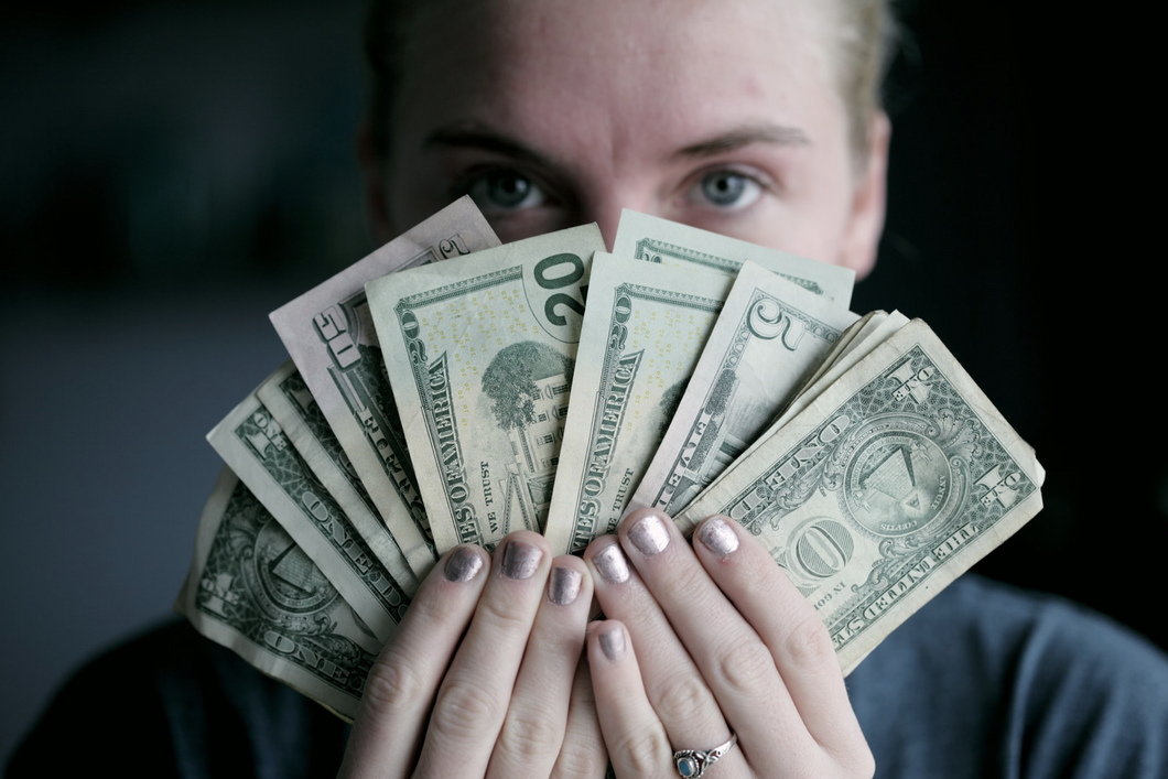 10 Tips And Tricks To Save Money As A College Student