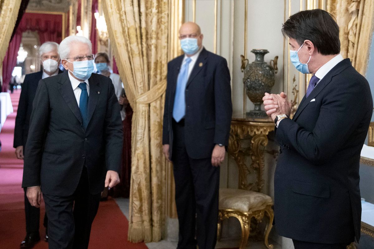 E adesso anche Mattarella è stufo di Giuseppi