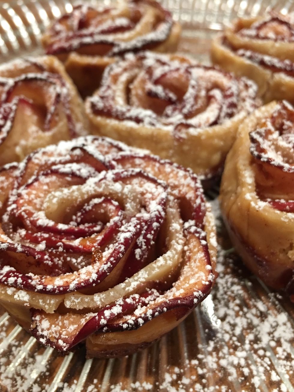 How to make apple pie rosettes B+C Guides