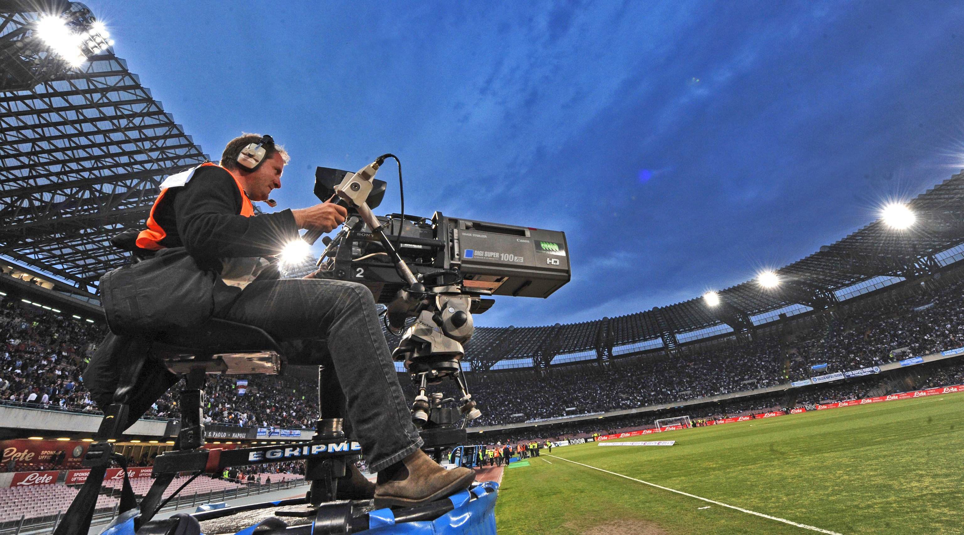 Il governo studia la golden power anche sulle stelle del campionato