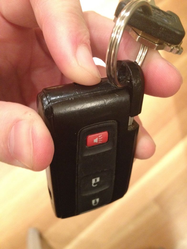 How To Replace The Battery In A Toyota Prius Key Fob B C Guides